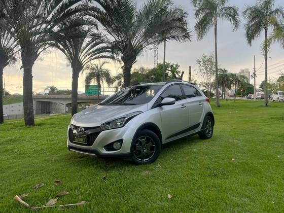HYUNDAI HB20X 1.6 16V PREMIUM FLEX 4P AUTOMÁTICO